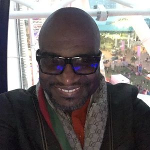 Meet your Posher, Jean